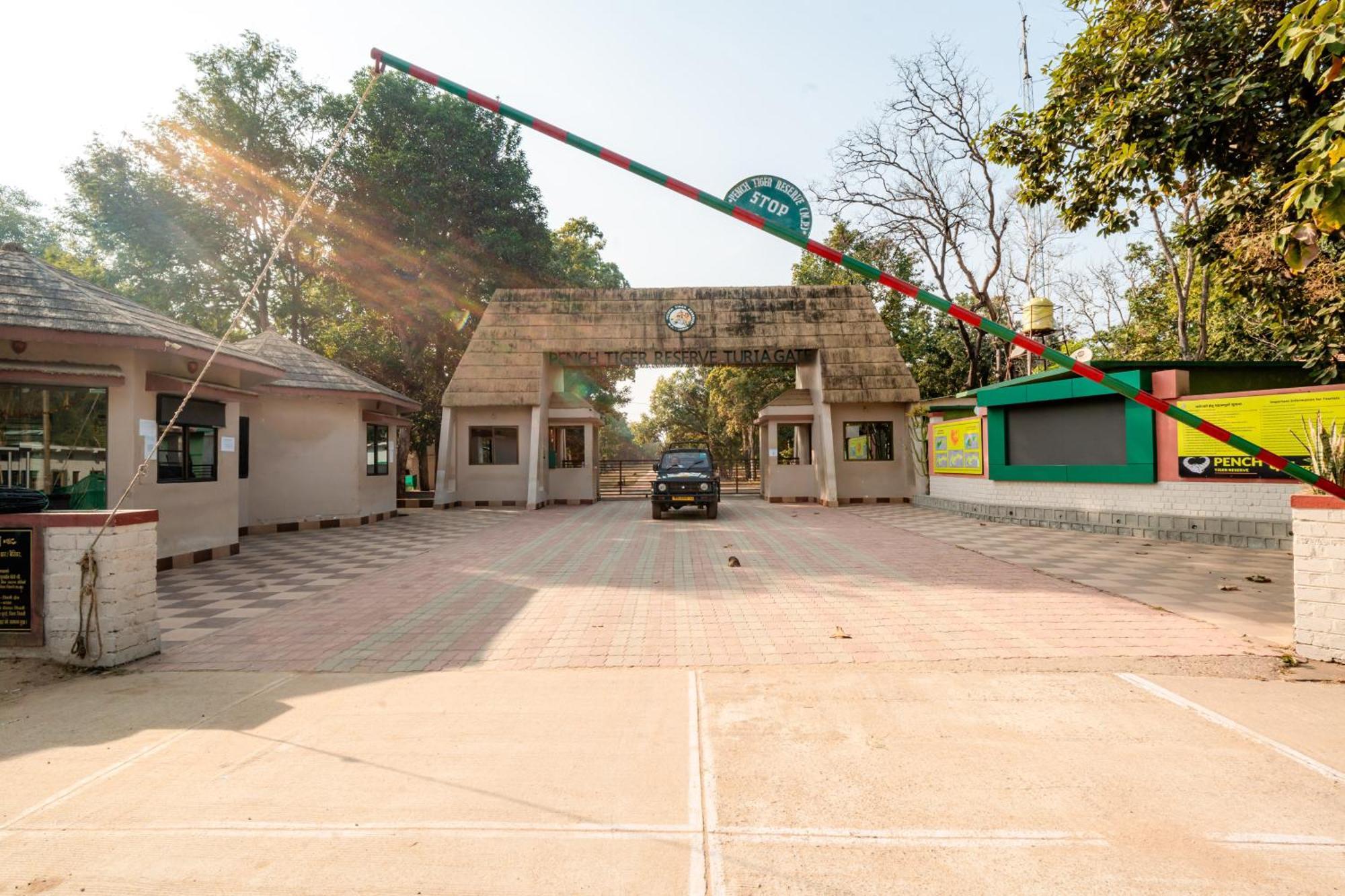 Hotel Treebo Premium Mowgli'S Den, Pench Khawāsa Exteriér fotografie