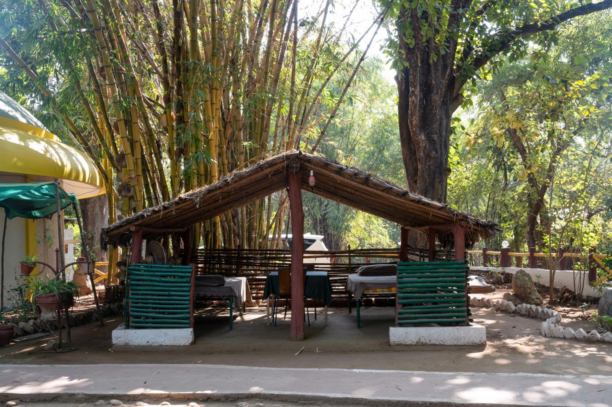 Hotel Treebo Premium Mowgli'S Den, Pench Khawāsa Exteriér fotografie
