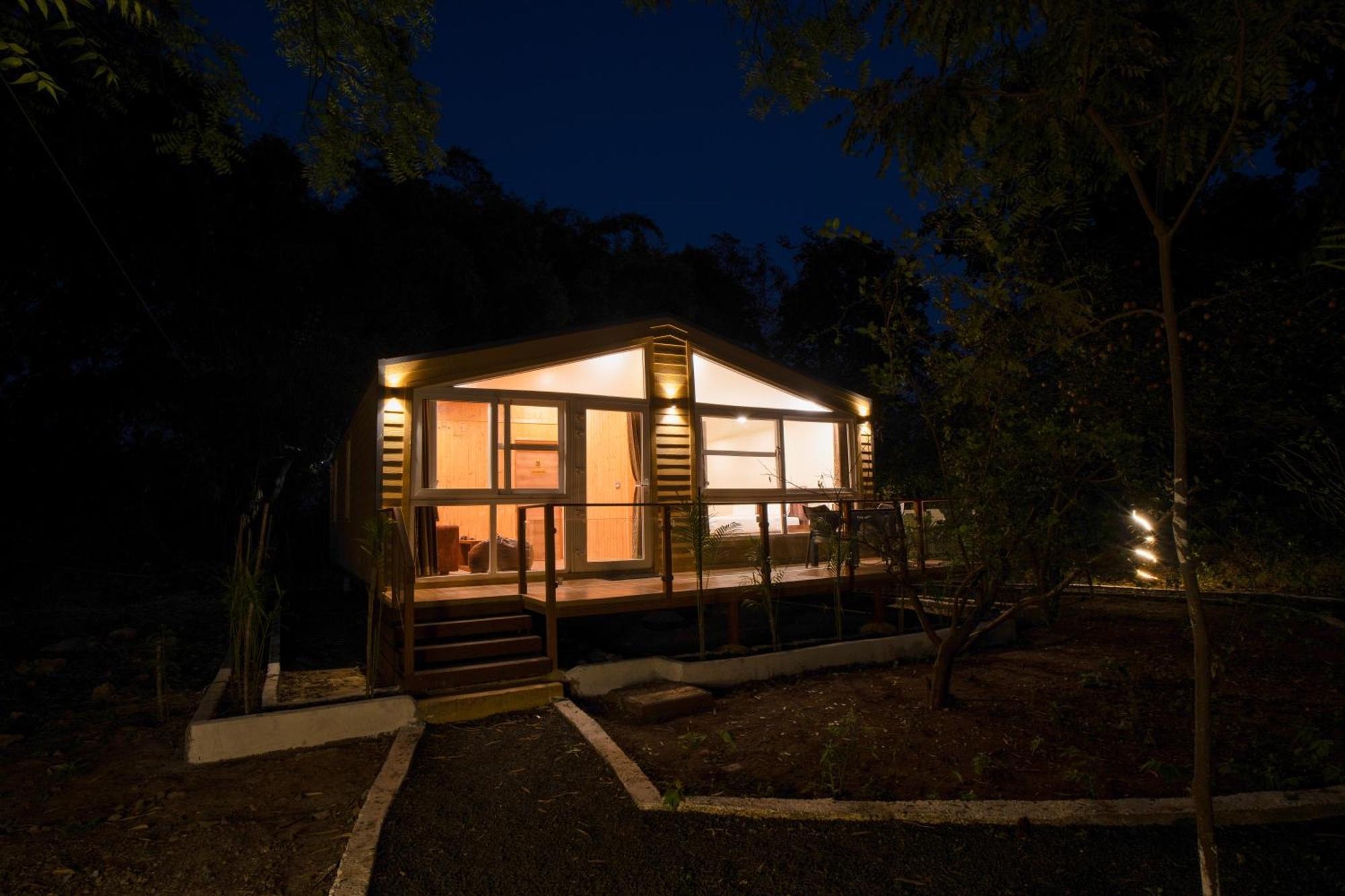 Hotel Treebo Premium Mowgli'S Den, Pench Khawāsa Exteriér fotografie