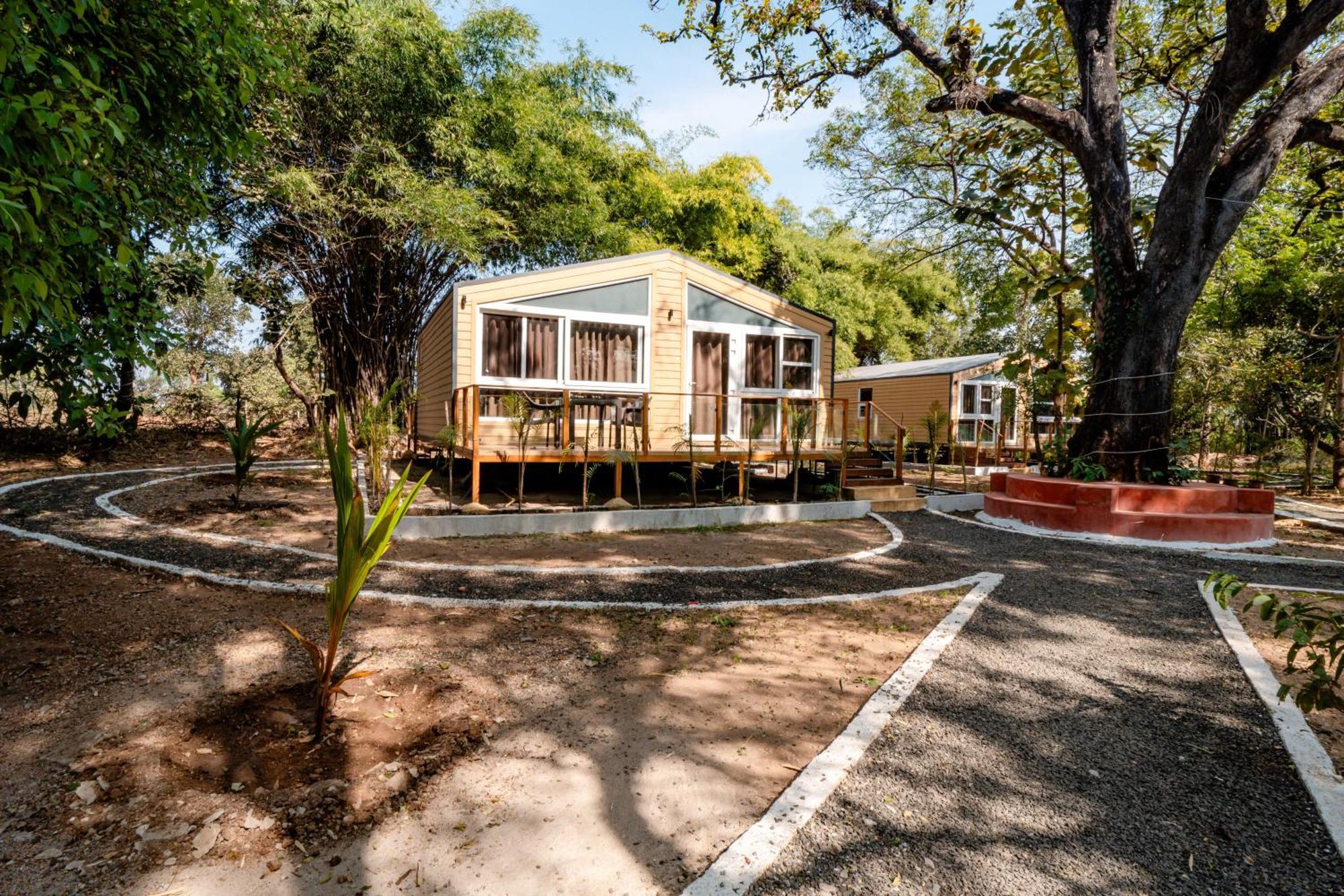 Hotel Treebo Premium Mowgli'S Den, Pench Khawāsa Exteriér fotografie
