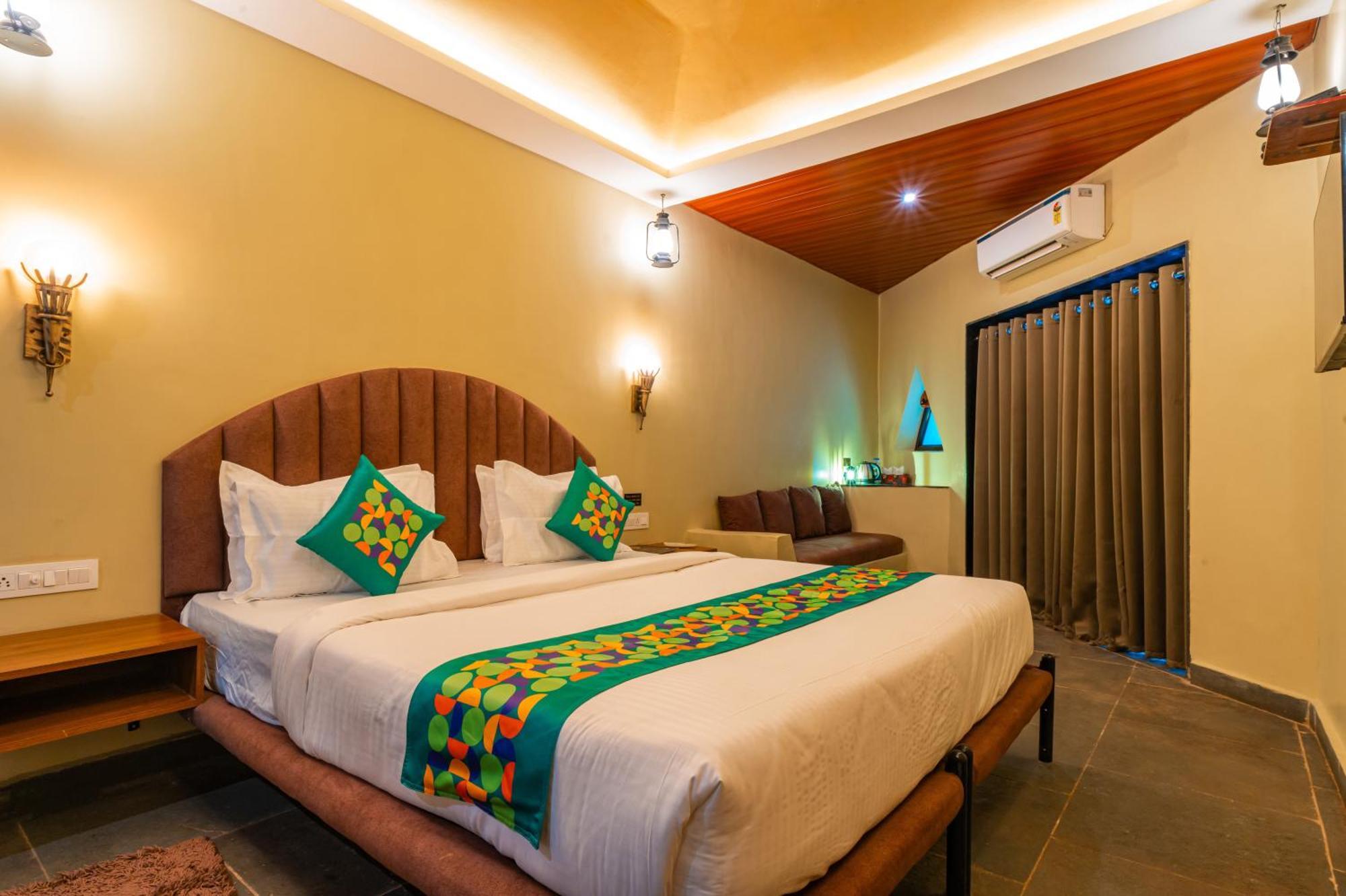 Hotel Treebo Premium Mowgli'S Den, Pench Khawāsa Exteriér fotografie